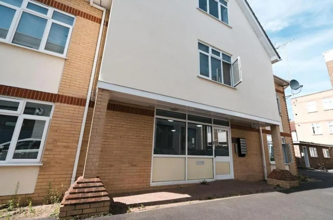 2 Bedroom, Parking, Hounslow St London United Kingdom